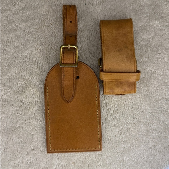 Vintage Louis Vuitton Luggage Tag and Poignier in Vachetta Leather (11E) - Picture 2 of 7